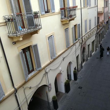 فولينيو Residenza Mazzini المظهر الخارجي الصورة
