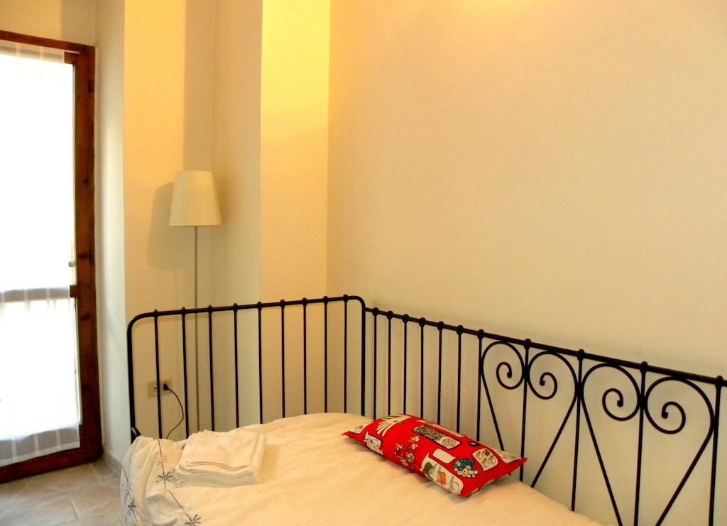فولينيو Residenza Mazzini الغرفة الصورة